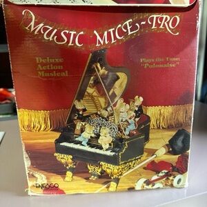 Enesco Music Mice-Tro Figurine with Red and Gold Accents